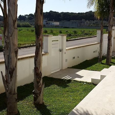 Case Vacanze Iris Uggiano La Chiesa Exterior photo